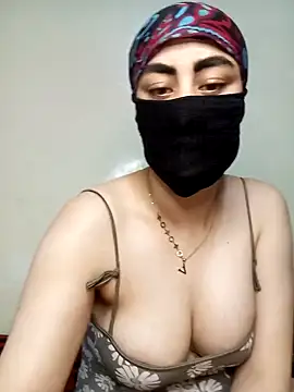 Lalou online show from 01-12-25, 04:40