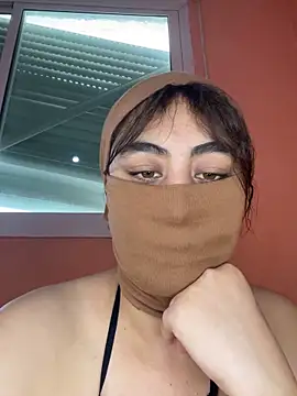 Lalou online show from 04-03-26, 02:26