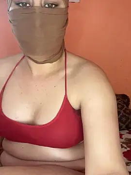 Lalou online show from 04-05-26, 03:42