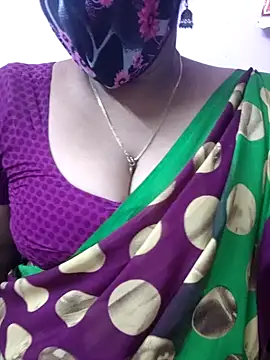 Snapshot of mallu-sumi chatting on 04-26-26, 06:05 mallu-sumi online show from 04-26-26, 06:05