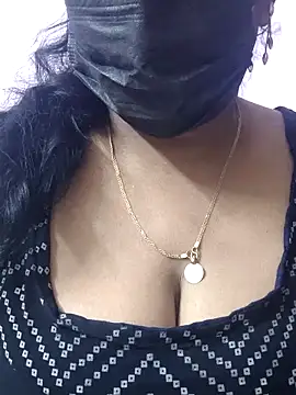 Snapshot of mallu-sumi chatting on 04-30-26, 06:47 mallu-sumi online show from 04-30-26, 06:47