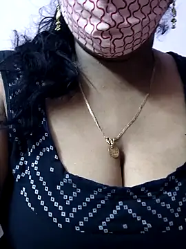 Snapshot of mallu-sumi chatting on 05-19-26, 06:58 mallu-sumi online show from 05-19-26, 06:58