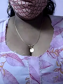 Snapshot of mallu-sumi chatting on 05-25-26, 06:36 mallu-sumi online show from 05-25-26, 06:36