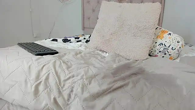 kristakinnky online show from 01-30-25, 07:48