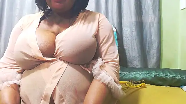 NaughtyNicoleXX2 online show from 05-25-26, 06:03