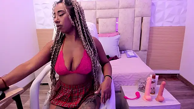  Eveelyn online show from 03-10-26, 07:30