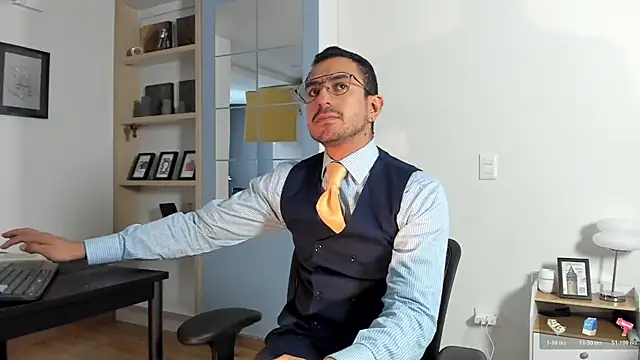 Snapshot of pablo-rincon95 chatting on 05-23-26, 02:43 pablo-rincon95 online show from 05-23-26, 02:43