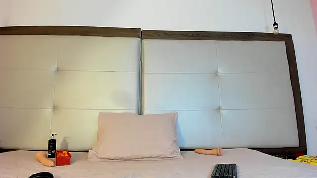 Snapshot of Alisson_Freckles chatting on 02-07-25, 11:34 Alisson Freckles online show from 02-07-25, 11:34