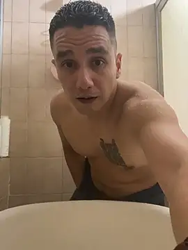 Snapshot of Ginessy chatting on 02-08-26, 06:06 Ginessy online show from 02-08-26, 06:06