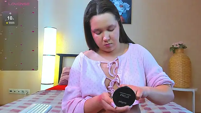 Mira Karter online show from 03-12-25, 05:57