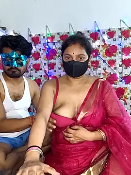 Snapshot of PeaCoooock chatting on 10-05-25, 07:01 PeaCoooock online show from 10-05-25, 07:01