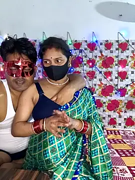 Snapshot of PeaCoooock chatting on 10-12-25, 05:45 PeaCoooock online show from 10-12-25, 05:45