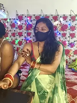 Snapshot of PeaCoooock chatting on 10-22-25, 05:24 PeaCoooock online show from 10-22-25, 05:24