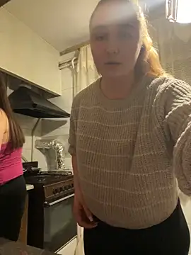 Snapshot of Joannakiss chatting on 02-25-25, 06:31 Joannakiss online show from 02-25-25, 06:31