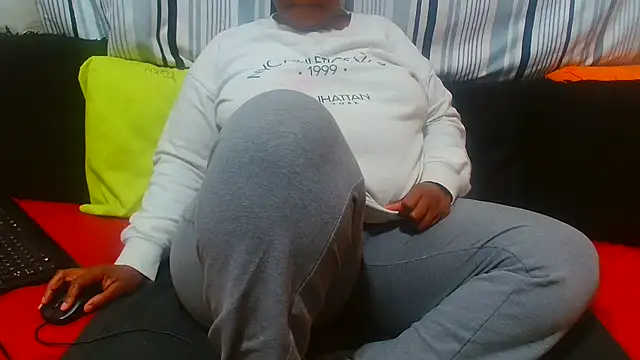 AfricanBigAssxx98 online show from 06-03-26, 09:45