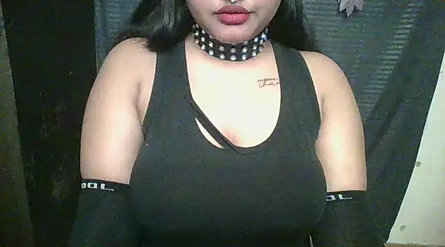 Snapshot of Your-love-12 chatting on 12-18-24, 03:15 Your-love-12 online show from 12-18-24, 03:15