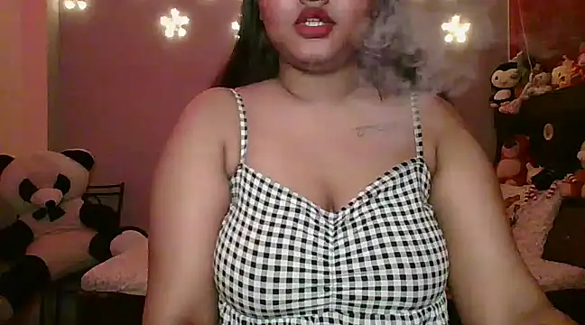 Snapshot of Your-love-12 chatting on 02-22-25, 04:51 Your-love-12 online show from 02-22-25, 04:51