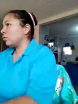 Snapshot of ZuriandAlex chatting on 01-10-25, 11:54 ZuriandAlex online show from 01-10-25, 11:54