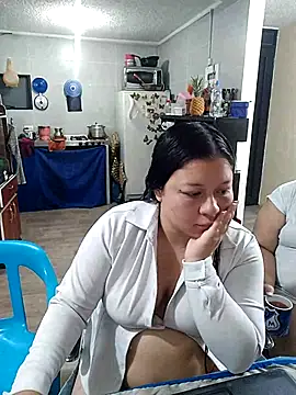 Snapshot of ZuriandAlex chatting on 02-22-25, 02:28 ZuriandAlex online show from 02-22-25, 02:28