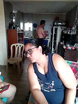 Snapshot of ZuriandAlex chatting on 02-28-25, 03:48 ZuriandAlex online show from 02-28-25, 03:48