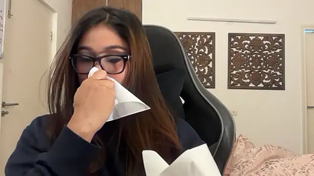 Snapshot of GoddessAnna chatting on 11-26-25, 06:09 GoddessAnna online show from 11-26-25, 06:09