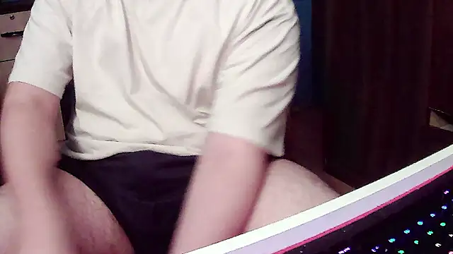 Snapshot of pisceslost chatting on 10-05-25, 01:15 pisceslost online show from 10-05-25, 01:15