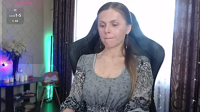 JessieOMays online show from 05-27-26, 06:21