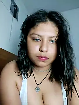Snapshot of azulzulix chatting on 04-22-26, 01:19 azulzulix online show from 04-22-26, 01:19