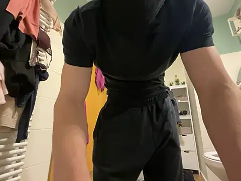 Snapshot of Jan_berger chatting on 03-05-25, 07:06 Jan berger online show from 03-05-25, 07:06