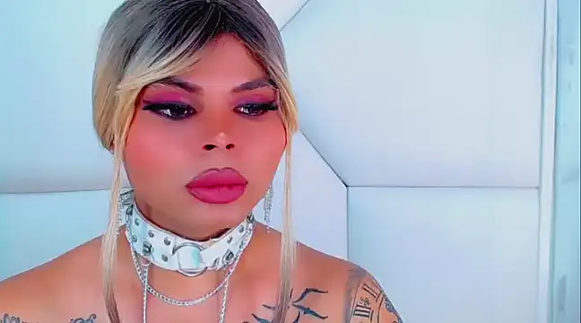 Snapshot of AdanKinng chatting on 12-01-24, 04:29 AdanKinng online show from 12-01-24, 04:29