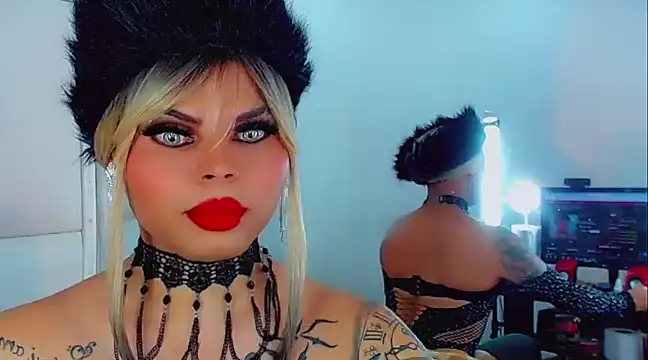 Snapshot of AdanKinng chatting on 12-30-24, 10:53 AdanKinng online show from 12-30-24, 10:53