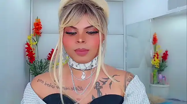 Snapshot of AdanKinng chatting on 03-03-25, 12:26 AdanKinng online show from 03-03-25, 12:26