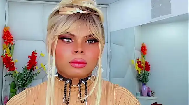 Snapshot of AdanKinng chatting on 03-10-25, 03:52 AdanKinng online show from 03-10-25, 03:52