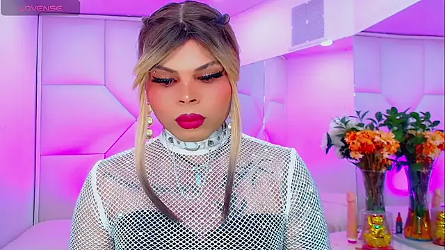 Snapshot of AdanKinng chatting on 09-13-25, 06:46 AdanKinng online show from 09-13-25, 06:46