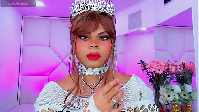 Snapshot of AdanKinng chatting on 09-28-25, 05:13 AdanKinng online show from 09-28-25, 05:13