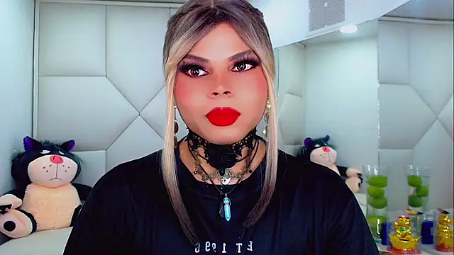 Snapshot of AdanKinng chatting on 10-28-25, 06:17 AdanKinng online show from 10-28-25, 06:17