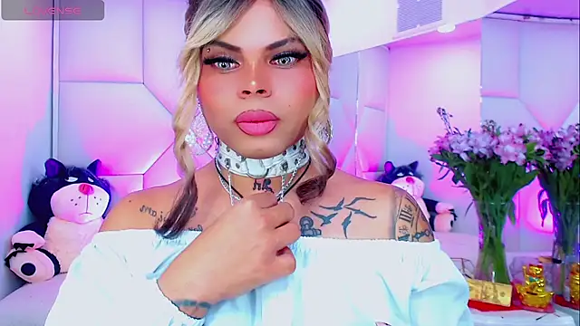 Snapshot of AdanKinng chatting on 11-14-25, 05:50 AdanKinng online show from 11-14-25, 05:50