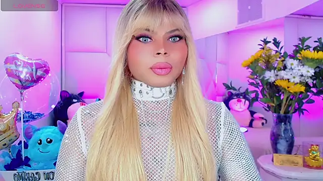 Snapshot of AdanKinng chatting on 02-10-26, 06:28 AdanKinng online show from 02-10-26, 06:28