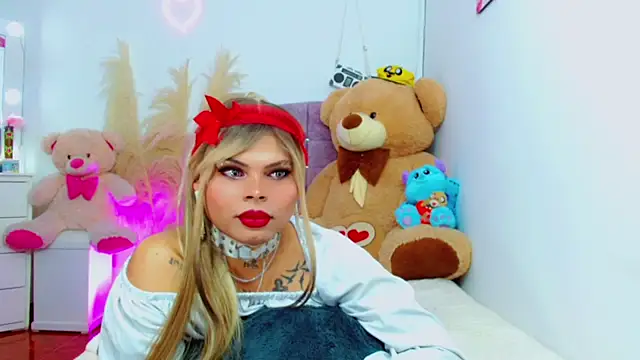 Snapshot of AdanKinng chatting on 04-09-26, 06:19 AdanKinng online show from 04-09-26, 06:19