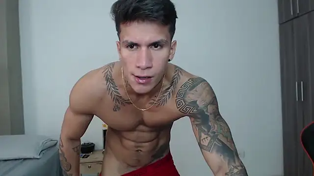 pettergrey1 online show from 04-01-26, 01:41