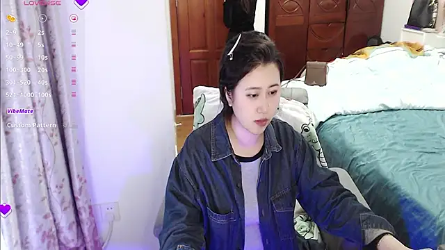 Snapshot of Liliya-77 chatting on 03-14-25, 01:13 Liliya-77 online show from 03-14-25, 01:13