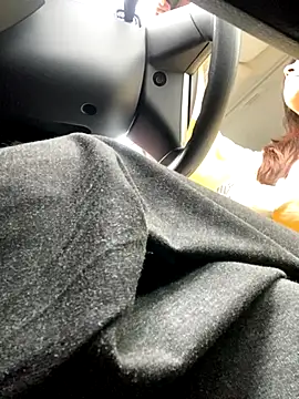 Snapshot of Liliya-77 chatting on 09-28-25, 01:33 Liliya-77 online show from 09-28-25, 01:33