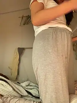 Snapshot of Liliya-77 chatting on 11-04-25, 04:06 Liliya-77 online show from 11-04-25, 04:06