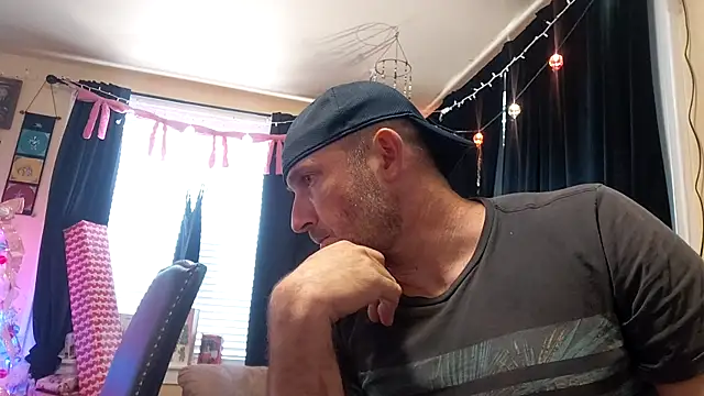 Lexxstacy online show from 12-22-25, 04:37