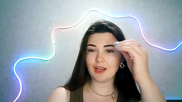 Snapshot of SeductiveTati chatting on 09-22-25, 10:12 SeductiveTati online show from 09-22-25, 10:12