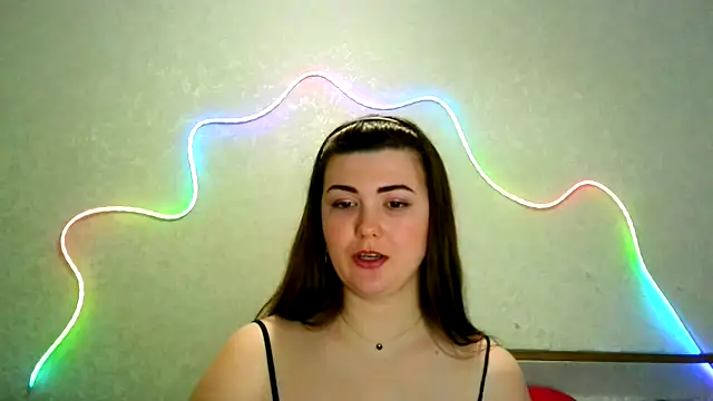 Snapshot of SeductiveTati chatting on 11-02-25, 03:31 SeductiveTati online show from 11-02-25, 03:31