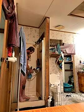 Snapshot of dcockell chatting on 10-28-25, 02:26 dcockell online show from 10-28-25, 02:26