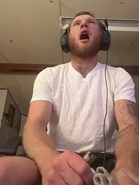 Snapshot of dcockell chatting on 11-03-25, 07:42 dcockell online show from 11-03-25, 07:42