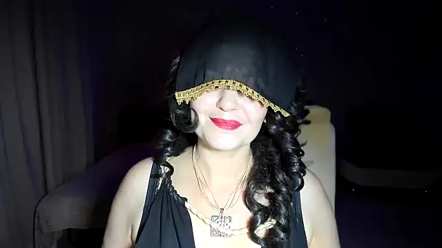 Snapshot of WitchBlueRose chatting on 11-11-25, 05:57 WitchBlueRose online show from 11-11-25, 05:57