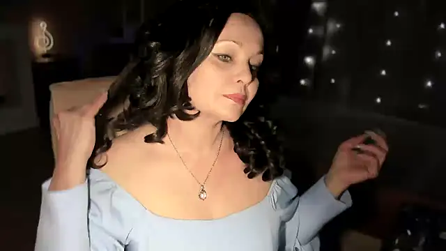 WitchBlueRose online show from 01-19-26, 04:00